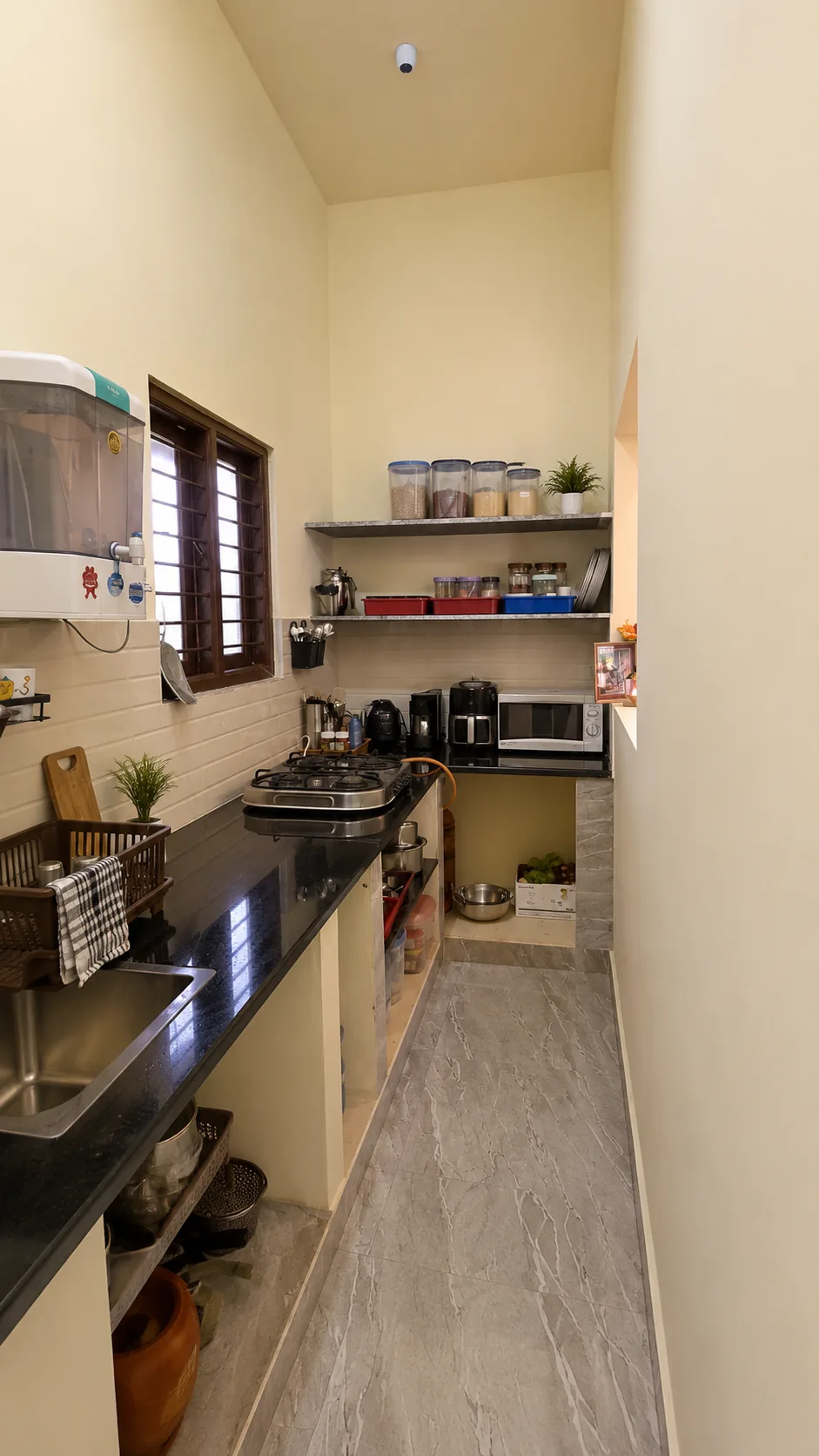 Fully equipped kitchen